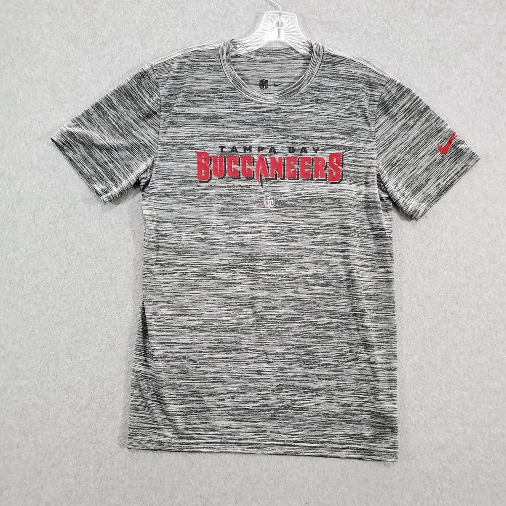 Tampa Bay‎ Buccaneers Men Shirt Small Gray Nike Swoosh Logo Dri Fit Crew Neck